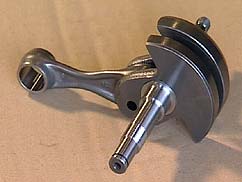 Коленчатый вал из 2 частей в собранном состоянии